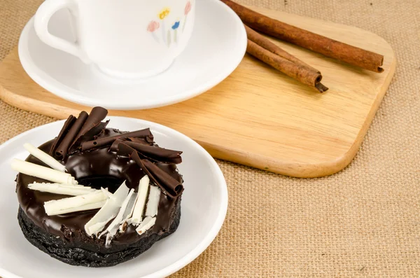 Donut de chocolate — Fotografia de Stock