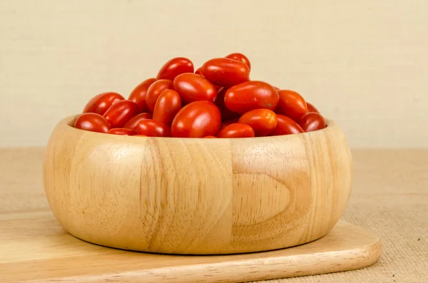 Cherry tomatoes — Stock Photo, Image
