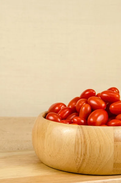 Tomates cereja — Fotografia de Stock