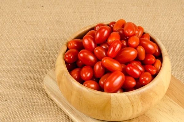 Tomates cereja — Fotografia de Stock