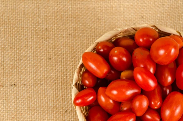 Tomates cereja — Fotografia de Stock