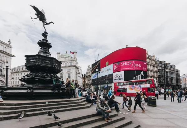 Piccadilly circus, Londra