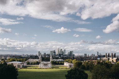 bulutlu bir günde güzel Londra
