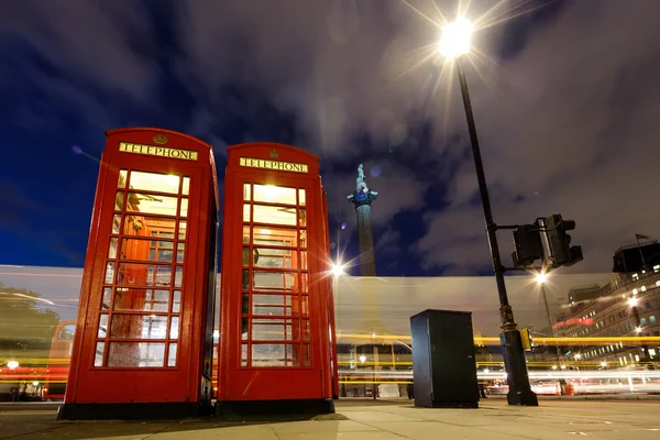 Rote Telefonzellen — Stockfoto