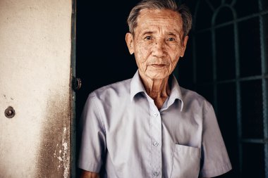 89 yaşında Vietnamlı uzun vinh yakınındaki mekong Deltası'nda
