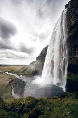 seljalandsfoss - водоспад Ісландії