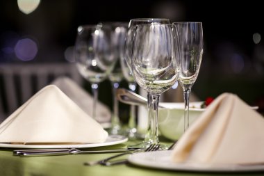Restoranda boş bardaklar