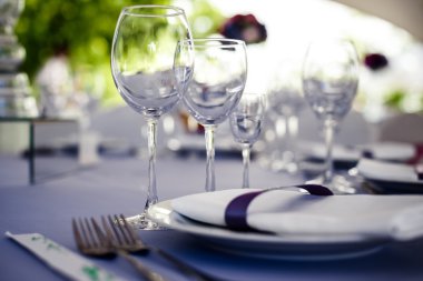 Restoranda boş bardaklar