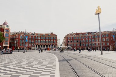 Ünlü Place Massena