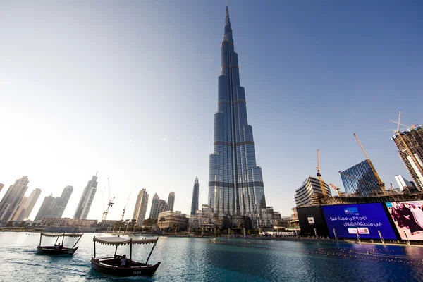 Dubai World Trade Center e Burj Khalifa . — Fotografia de Stock