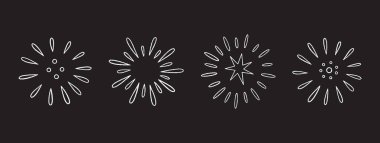 Havai fişek karalamaları ve havai fişek seti. Yıldız, pırıltı ve büyülü patlamalarla asgari taslak stili kutlama ikonları. Parti ve tatil tasarımları için. Vektör illüstrasyonu, siyah bg