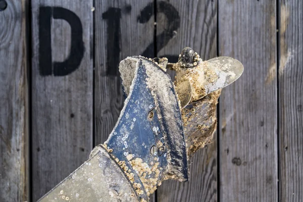 Rusty boat propeller — Stock Photo, Image