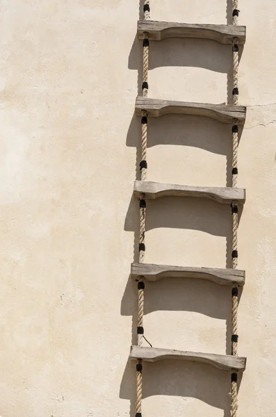 Ladder and a wall — Stock Photo, Image