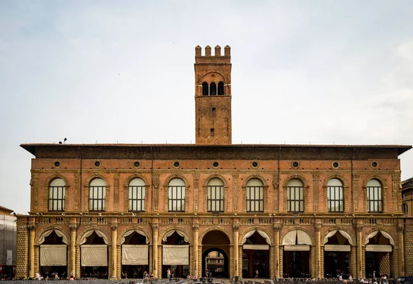 Palacio del Rey Enzo en la plaza Maggiore, Bolonia, Italia —  Fotos de Stock