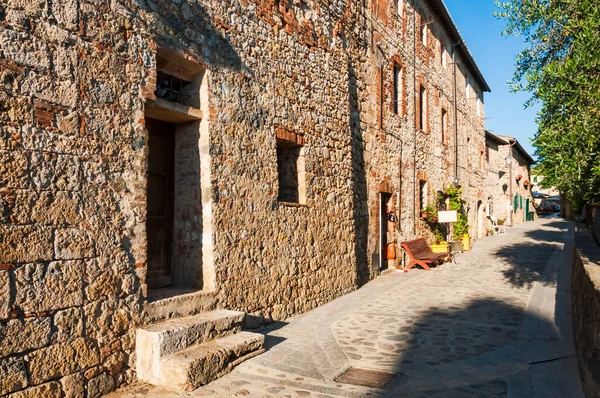Στενή Πόλη Μεσαιωνικοί Δρόμοι Στο Monteriggioni Τοσκάνη Ιταλία — Φωτογραφία Αρχείου