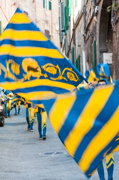 Siena Italie Juin 2013 Compétitions Des Battants Drapeau Défilé Des — Photo