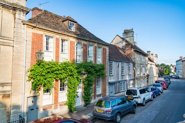 Ulica i budynek w starej wiosce Corsham, Anglia — Zdjęcie stockowe