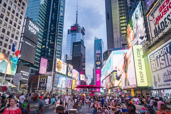 New York Luglio 2021 Traffico Notturno New York Times Square — Foto Stock