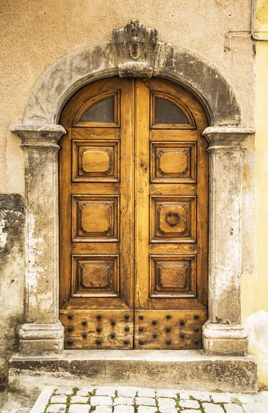 Italienska dörr — Stockfoto