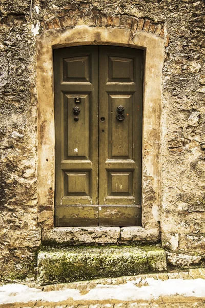 Italiaanse deur — Stockfoto