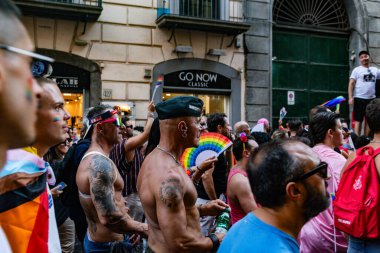 Napoli, İtalya - 5 Temmuz 2025: Napoli, İtalya 'da Eşcinsel Gururu 2025 etkinliği