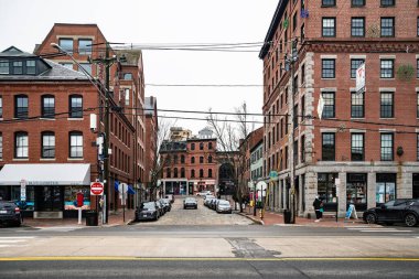 Portland, ME - 11 Ocak 2026: Portland, Maine 'deki Commercial Street.