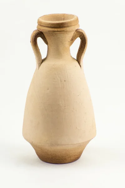 Древняя терракотовая ваза — стоковое фото
