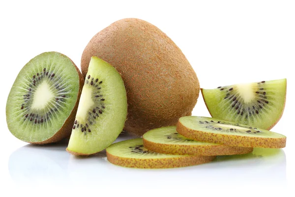 Kiwi fructe kiwis felii izolate pe alb — Fotografie, imagine de stoc
