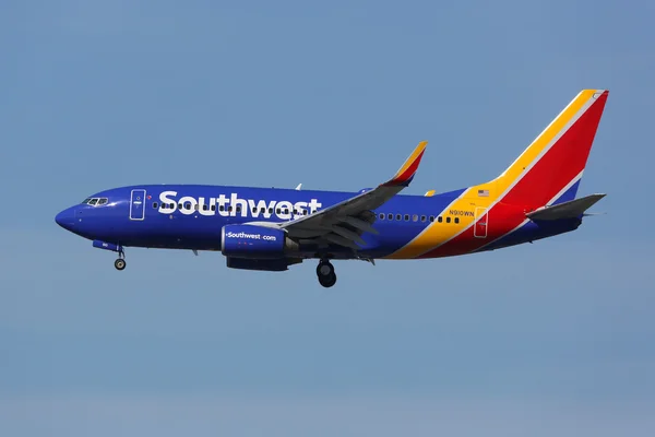 Southwest Airlines Boeing 737-700 airplane Los Angeles Internati — Stock Photo, Image