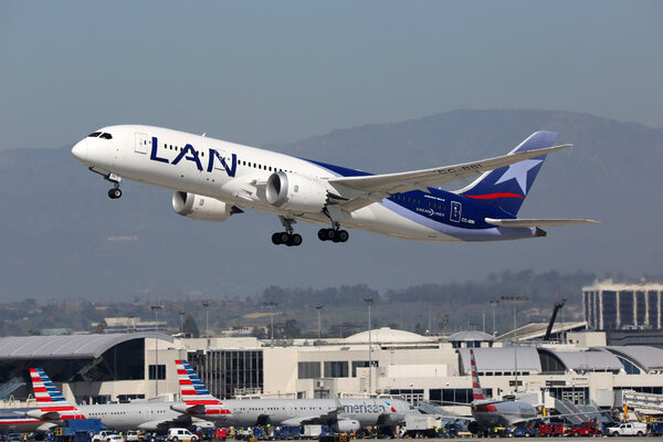 LAN Airlines Boeing 787-8 airplane Los Angeles International Air