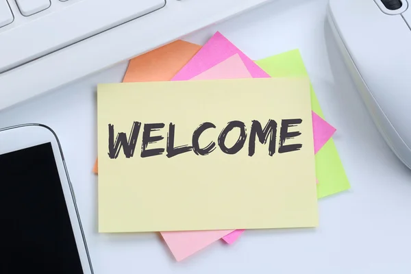 Welcome new employee colleague refugees refugee immigrants desk — Stock Photo, Image