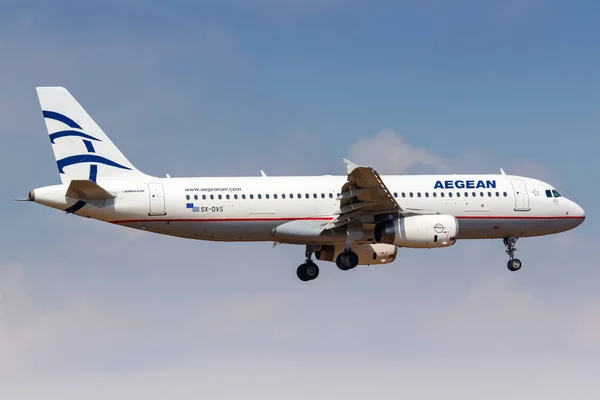 Atenas Grecia Septiembre 2020 Aegean Airlines Airbus A320 Avión Aeropuerto — Foto de Stock