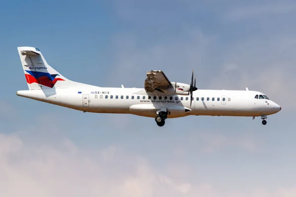 Athens Greece September 2020 Sky Express Atr 500 Airplane Athens — Stock Photo, Image