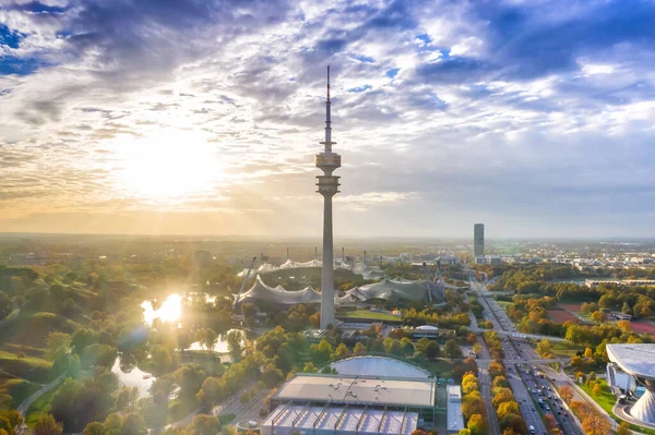 Stuttgart Grabkapelle Grabkapelle Rotenberg Herbst Herbst Weinbergreise Deutschland Natur — Stockfoto