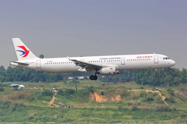 Chengdu China September 2019 China Eastern Airlines Αεροπλάνο Airbus A321 — Φωτογραφία Αρχείου