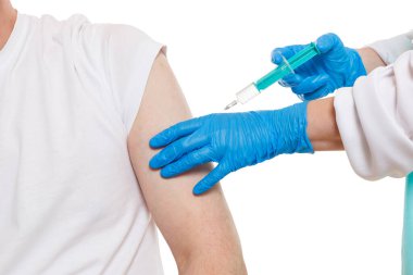 Aşı Coronavirus aşısı şırıngası Corona Virüs hemşire doktor COVID-19 Covid beyaz arka planda izole edildi.