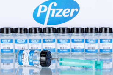 Pfizer Coronavirus Aşısı Corona Virüsü COVID-19 Covid aşı şişeleri