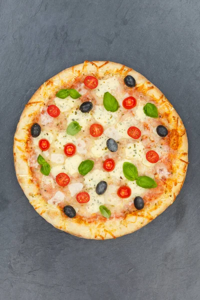 Pizza Margarita Margherita Von Oben Hochformat Auf Einer Schiefertafel — Stockfoto