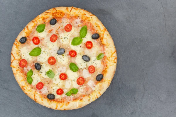 Pizza Margarita Margherita Haut Copyspace Copier Espace Sur Une Ardoise — Photo