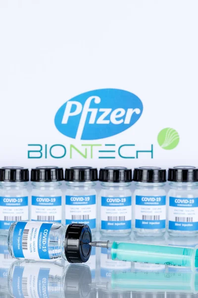 Pfizer Biontech Coronavirus Aşısı Corona Virüsü Covid Covid Şırınga Aşıları — Stok fotoğraf