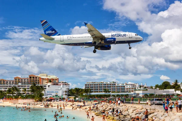 Sint Maarten Antilhas Holandesas Setembro 2016 Avião Jetblue Airbus A320 — Fotografia de Stock