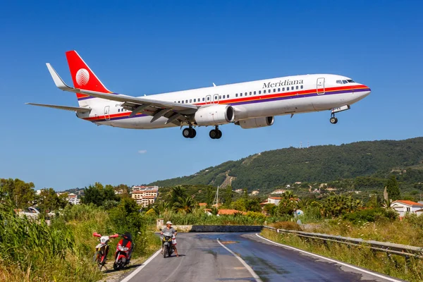 Skiathos Grécia Junho 2016 Avião Meridiana Boeing 737 800 Aeroporto — Fotografia de Stock