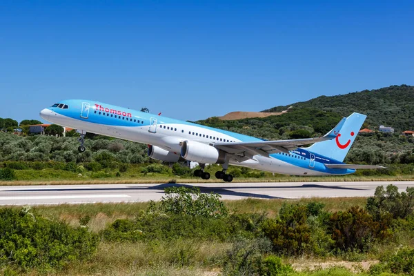 Skiathos Yunanistan Haziran 2016 Thomson Airways Boeing 757 200 Uçağı — Stok fotoğraf