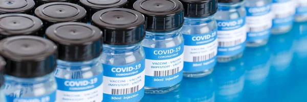 Коронавирусная Бутылка Вакцины Corona Virus Covid Covid Вакцины Панорамный Вид — стоковое фото