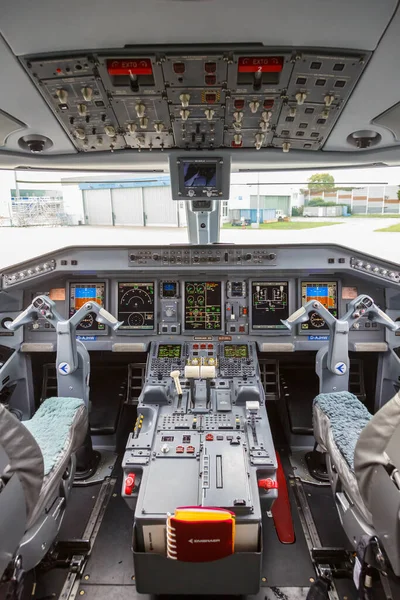 Cologne Germany November 2019 German Airways Embraer 190 Airplane Cockpit — Stock Photo, Image