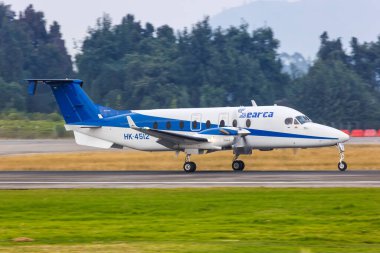 Bogota, Kolombiya - 30 Ocak 2019 Searca Beech1900 D uçak Bogota Havaalanı (BOG) Kolombiya.