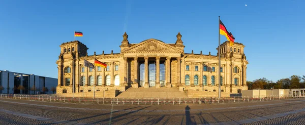 Здание Парламента Берлина Рейхстага Панорамным Видом Достопримечательности Германии — стоковое фото