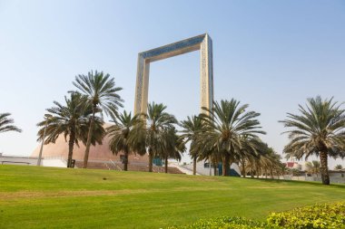 Dubai Birleşik Arap Emirlikleri şehrindeki Çerçeve Mimarisi
