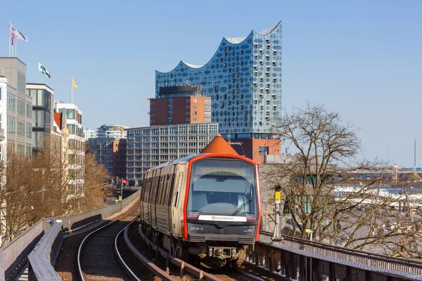 Hamburg Almanya Nisan 2021 Hochbahn Metro Istasyonu Landungsbrcken Ile Hamburg — Stok fotoğraf