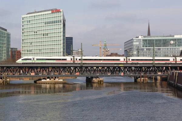 Гамбург Германия Апреля 2021 Года Ice Высокоскоростной Поезд Deutsche Bahn — стоковое фото